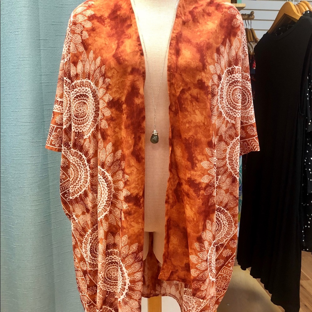 Lotus & Luna Lahaina Mandala Kimono NWT - Picture 4 of 7